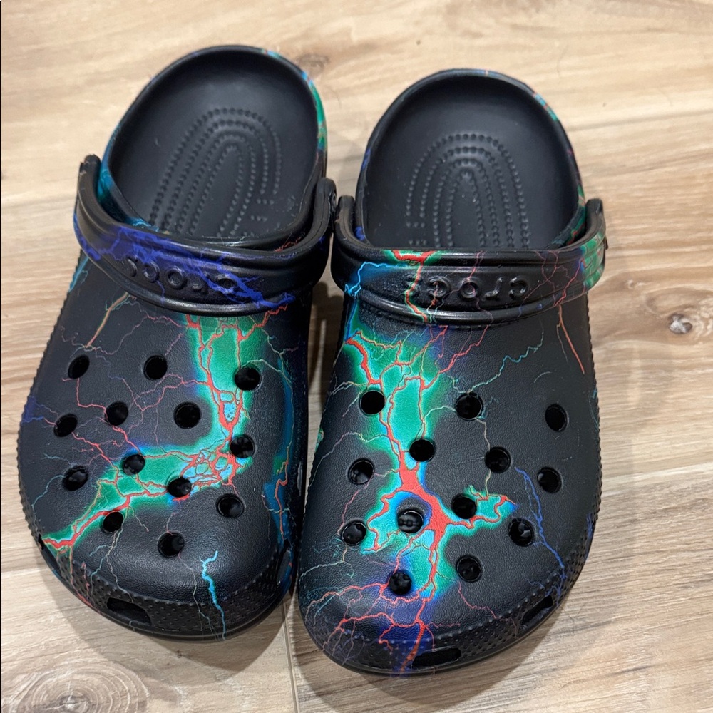 Crocs lightning Clogs